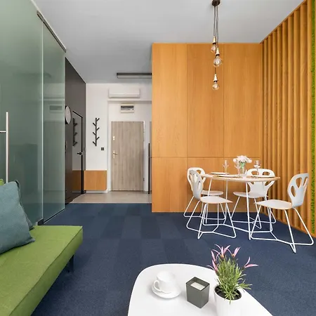 Apartmán Nowoczesny Z Balkonem I Klimatyzacja By Renters *