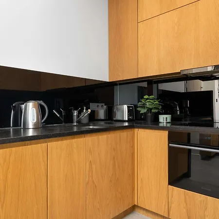 Nowoczesny Z Balkonem I Klimatyzacja By Renters Apartmán